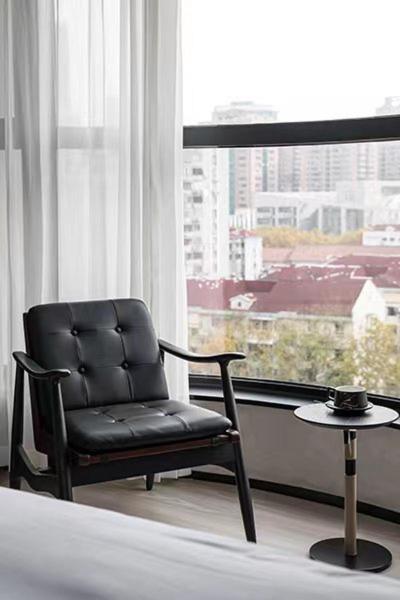 Mia - Shaanxi South Road 4*