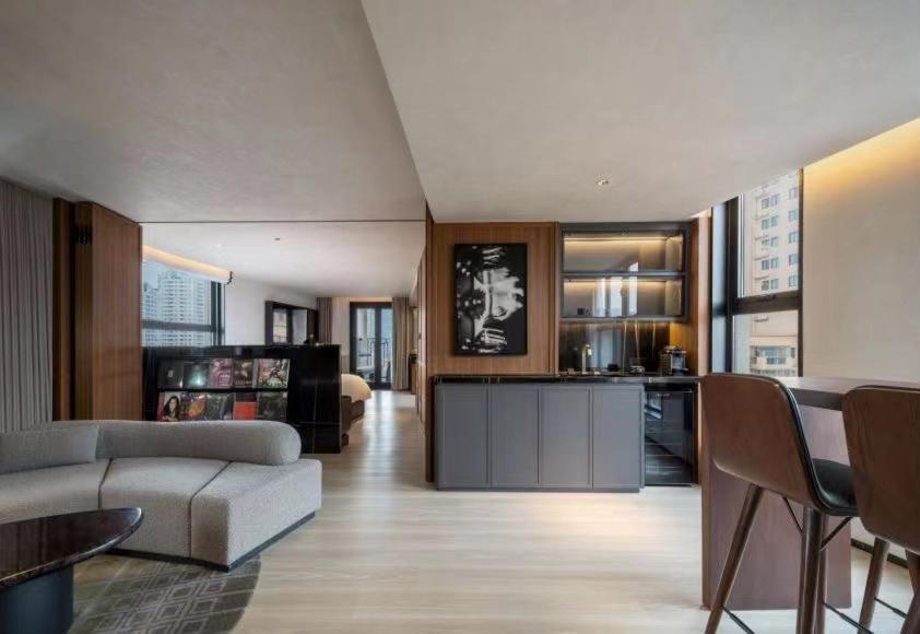Mia - Shaanxi South Road Hotel 4*