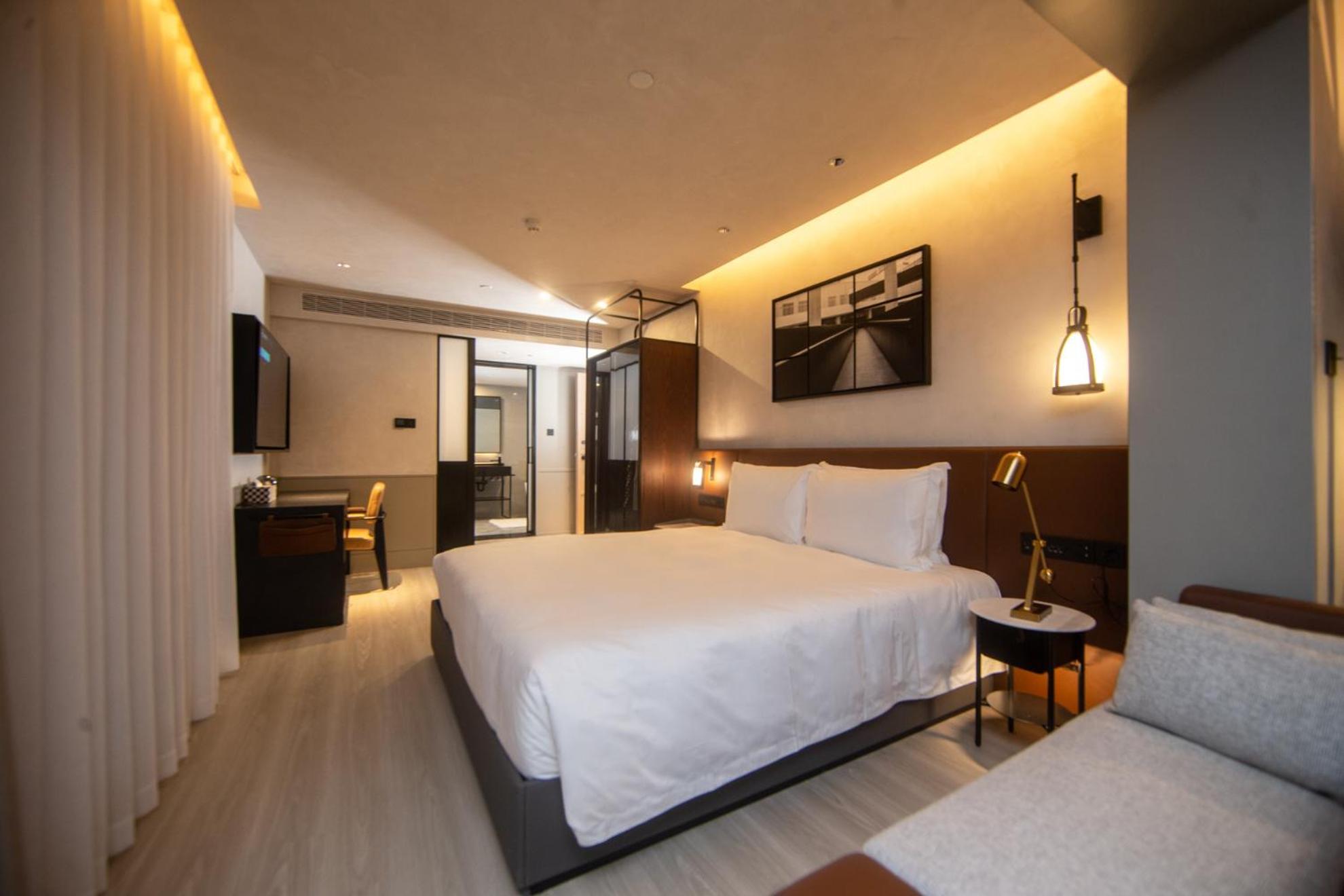 Mia - Shaanxi South Road Hotel Shanghai